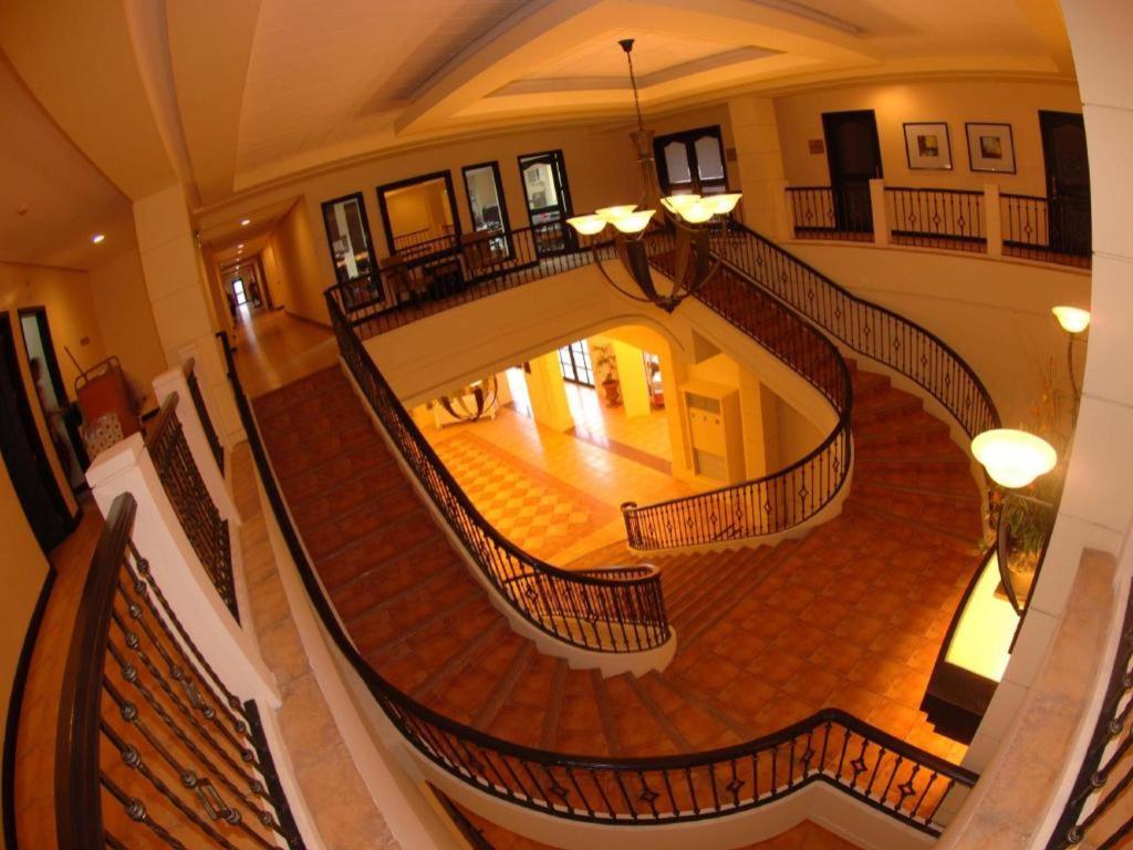 Planta Centro Bacolod Hotel & Residences Bagian luar foto