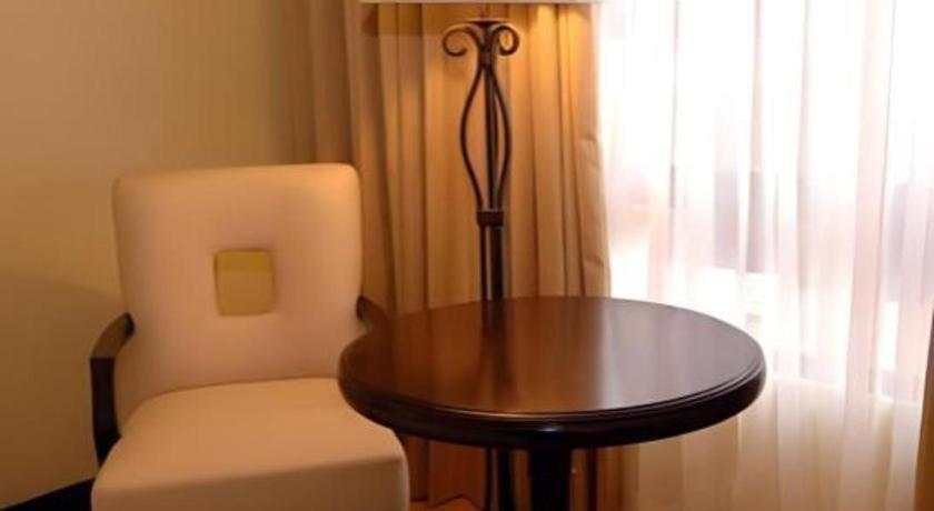Planta Centro Bacolod Hotel & Residences Bagian luar foto