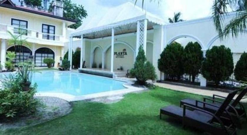 Planta Centro Bacolod Hotel & Residences Bagian luar foto