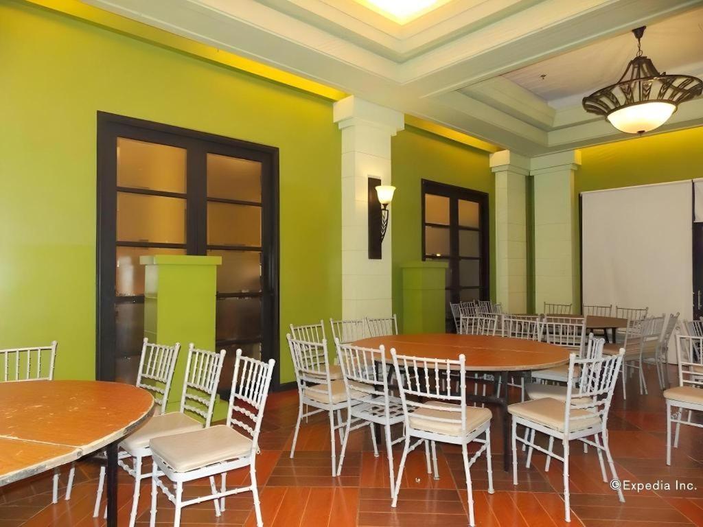 Planta Centro Bacolod Hotel & Residences Bagian luar foto